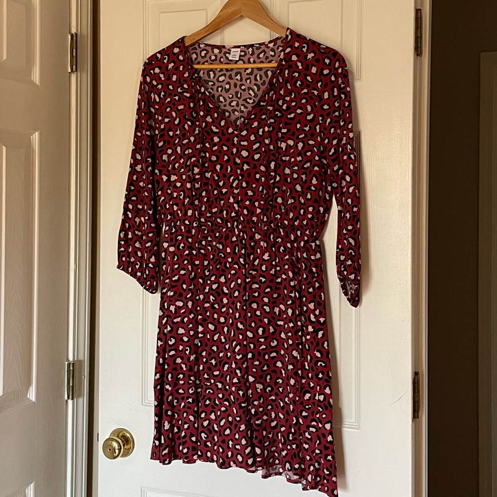 Old Navy Maroon Leopard Print Long Sleeve Ruffle Hem Dress